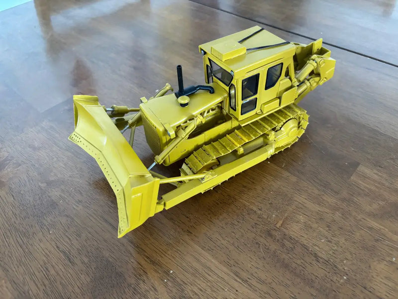 Chargez l'image dans la visionneuse de la galerie, CAT - D8K W/ ENCLOSED CAB AC1 - CUSTOMER BUILD - SCALE