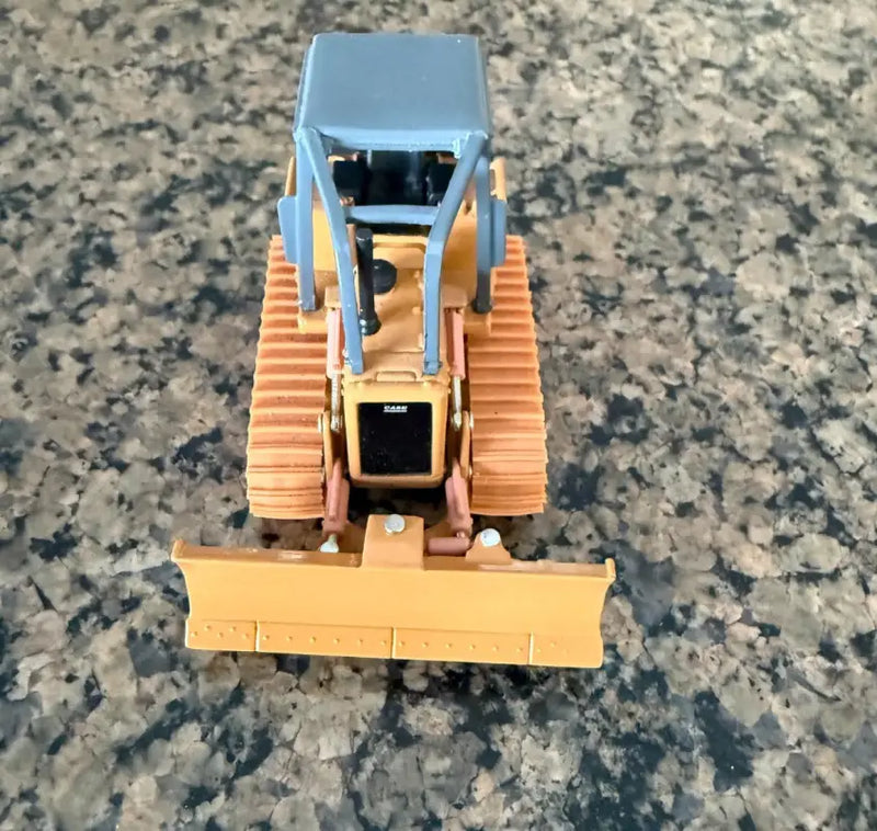 Chargez l'image dans la visionneuse de la galerie, CASE - 1/50 - 650H DOZER CRAWLER TRACTOR BULLDOZER