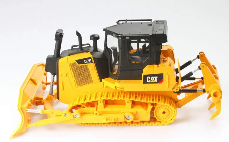 Chargez l'image dans la visionneuse de la galerie, CAT - 1/24 - D7E TRACK-TYPE TRACTOR - REMOTE CONTROL | SCALE