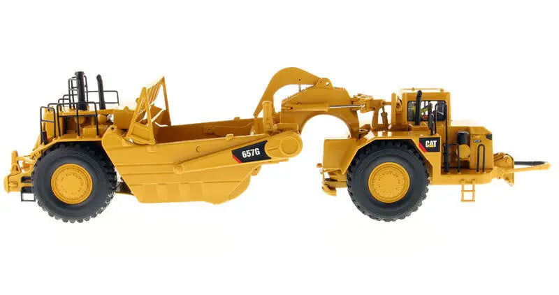 Chargez l'image dans la visionneuse de la galerie, CAT - 1/50 - 657G WHEEL TRACTOR SCRAPER - DIECAST | SCALE