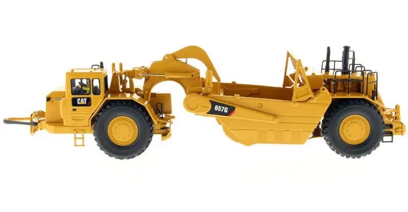 Chargez l'image dans la visionneuse de la galerie, CAT - 1/50 - 657G WHEEL TRACTOR SCRAPER - DIECAST | SCALE