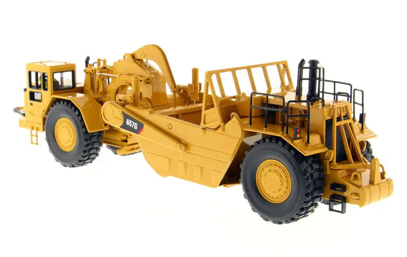 Chargez l'image dans la visionneuse de la galerie, CAT - 1/50 - 657G WHEEL TRACTOR SCRAPER - DIECAST | SCALE