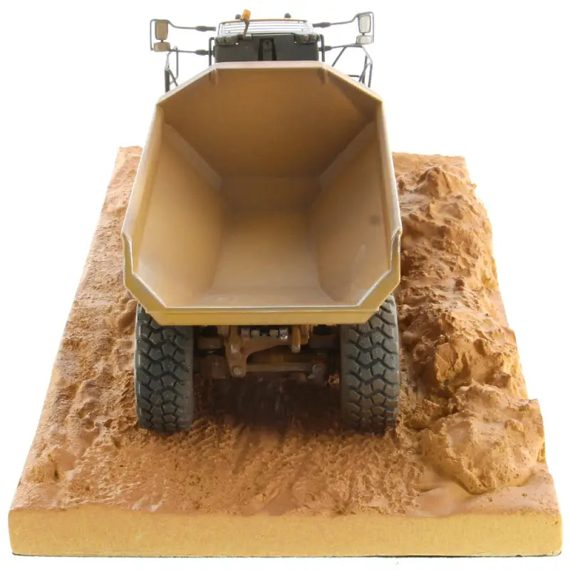 Chargez l'image dans la visionneuse de la galerie, CAT - 1/50 - 745 WEATHERED ARTICULATED TRUCK - DIECAST