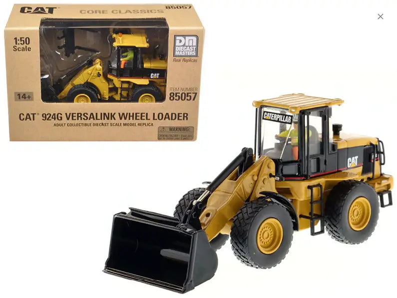 Load image into Gallery viewer, CAT - 1/50 - 924G VERSALINK WHEEL LOADER - DIECAST | SCALE