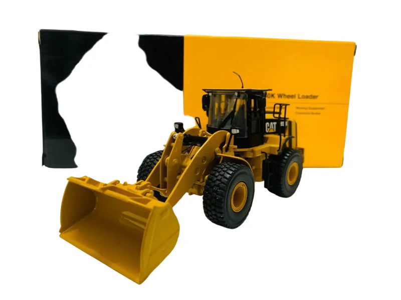 Load image into Gallery viewer, CAT - 1/50 - 950K WHEEL LOADER - DIECAST | SCALE
