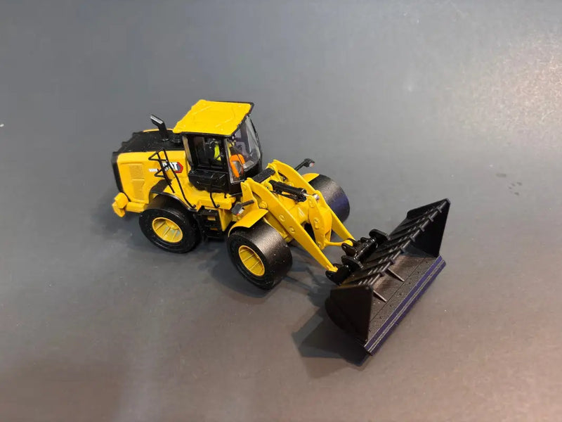 Load image into Gallery viewer, CAT - 1/50 - 950M W/ SOLID TIRE & WASTE HANDLE BUCKET