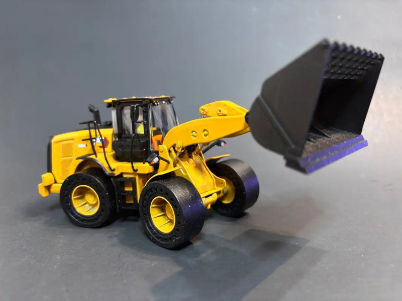Load image into Gallery viewer, CAT - 1/50 - 950M W/ SOLID TIRE & WASTE HANDLE BUCKET