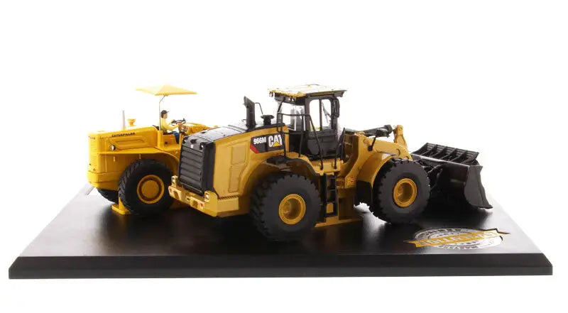 Load image into Gallery viewer, CAT - 1/50 - 966A & 966M WHEEL LOADERS EVOLUTION SERIES
