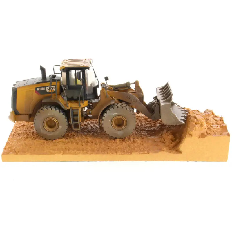 Chargez l'image dans la visionneuse de la galerie, CAT - 1/50 - 966M WEATHERED WHEEL LOADER - DIECAST | SCALE