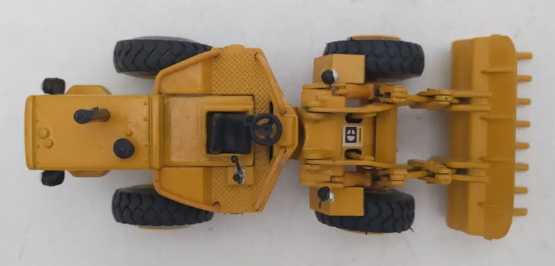 Chargez l'image dans la visionneuse de la galerie, CAT - 1/50 - 966R WHEEL LOADER - DIECAST | SCALE