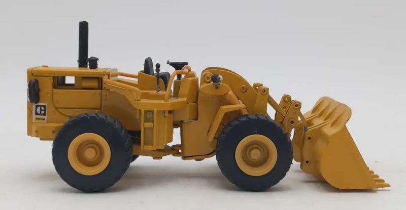 Chargez l'image dans la visionneuse de la galerie, CAT - 1/50 - 966R WHEEL LOADER - DIECAST | SCALE