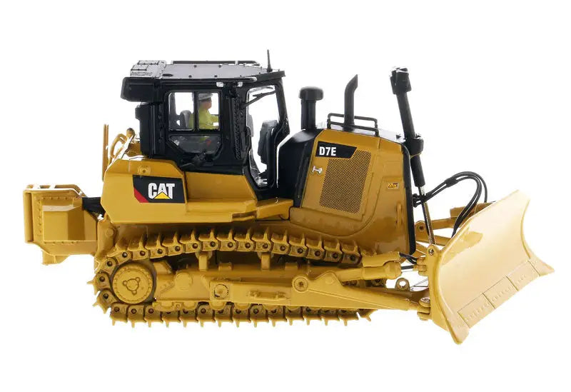 Chargez l'image dans la visionneuse de la galerie, CAT - 1/50 - D7E TRACK TYPE TRACTOR - DIECAST | SCALE