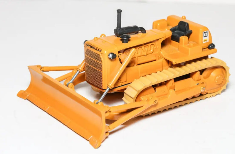Load image into Gallery viewer, CAT - 1/50 - D8K BULLDOZER - DIECAST | SCALE | TRACK-TYPE