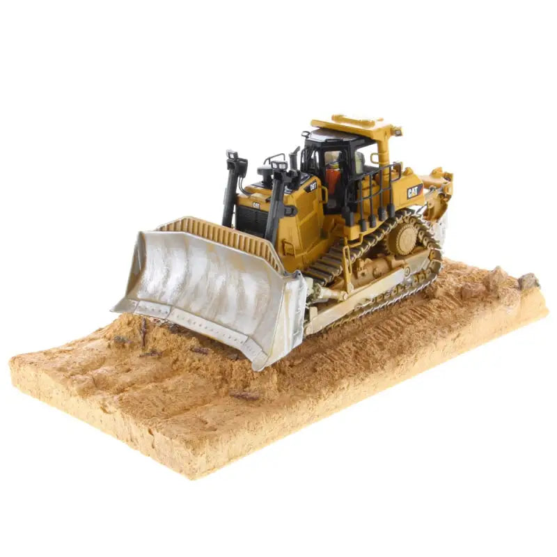 Load image into Gallery viewer, CAT - 1/50 - D9T WEATHERED TRACK-TYPE TRACTOR - DIECAST