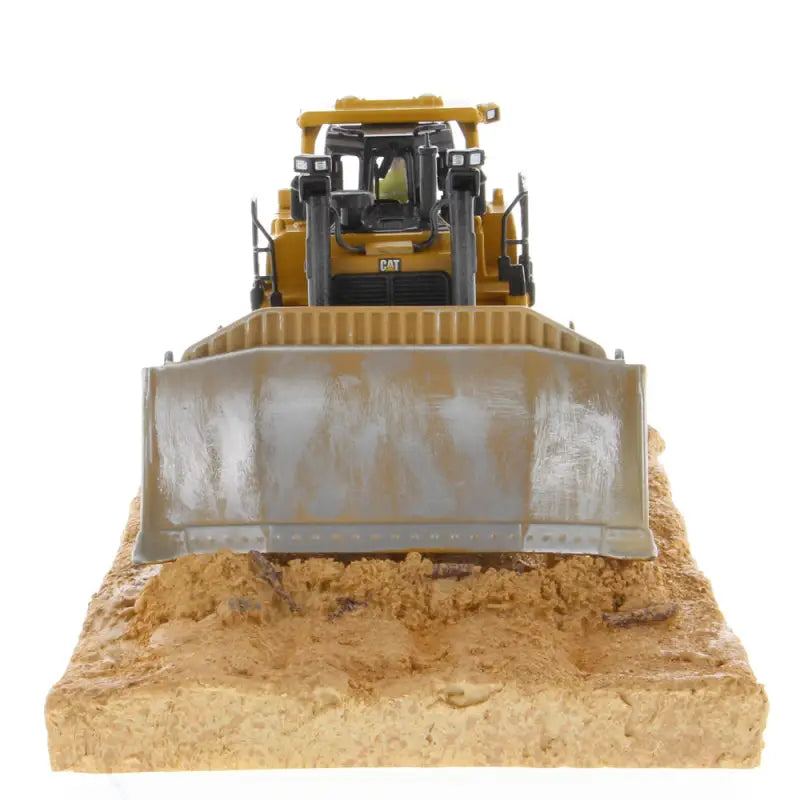 Load image into Gallery viewer, CAT - 1/50 - D9T WEATHERED TRACK-TYPE TRACTOR - DIECAST