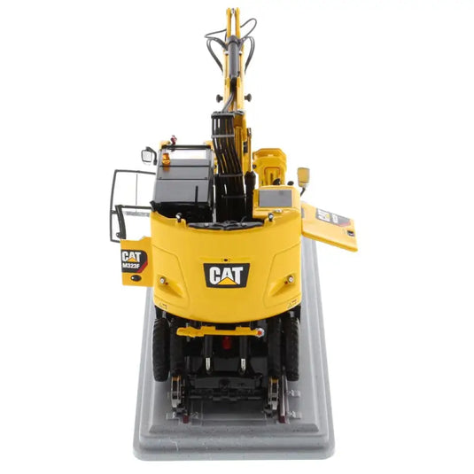 CAT - 1/50 - M323F RAILROAD WHEELED EXCAVATOR SAFETY YELLOW