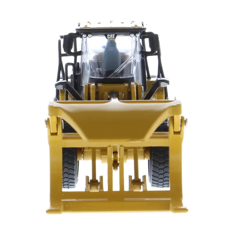Chargez l'image dans la visionneuse de la galerie, CAT - 1/64 - 950M WHEEL LOADER WITH LOG FORK (WITH BUCKET
