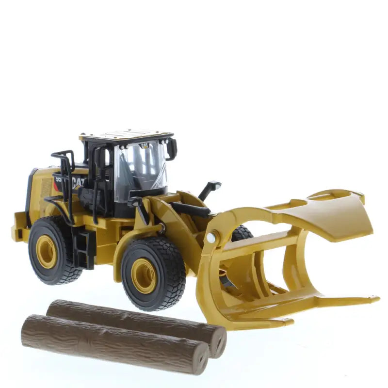 Chargez l'image dans la visionneuse de la galerie, CAT - 1/64 - 950M WHEEL LOADER WITH LOG FORK (WITH BUCKET