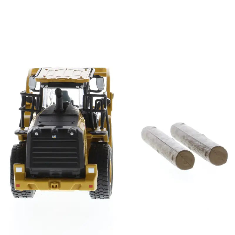 Chargez l'image dans la visionneuse de la galerie, CAT - 1/64 - 950M WHEEL LOADER WITH LOG FORK (WITH BUCKET