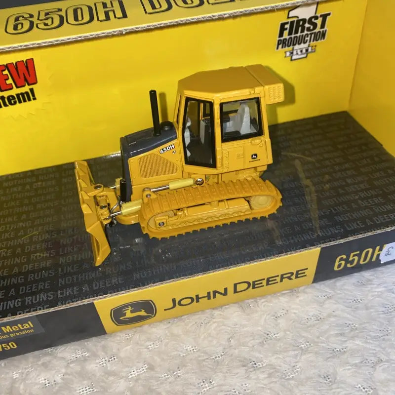 Load image into Gallery viewer, DEERE JOHN - 1/50 - 650H LT DOZER CRAWLER TRACTOR BULLDOZER