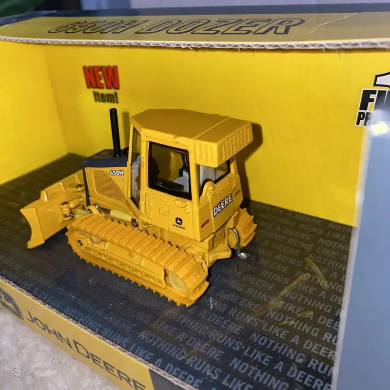 Load image into Gallery viewer, DEERE JOHN - 1/50 - 650H LT DOZER CRAWLER TRACTOR BULLDOZER