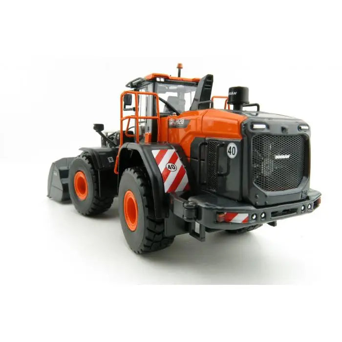Chargez l'image dans la visionneuse de la galerie, DOOSAN - 1/50 - DL 420-7 LOADER ON TIRES - DIECAST | SCALE