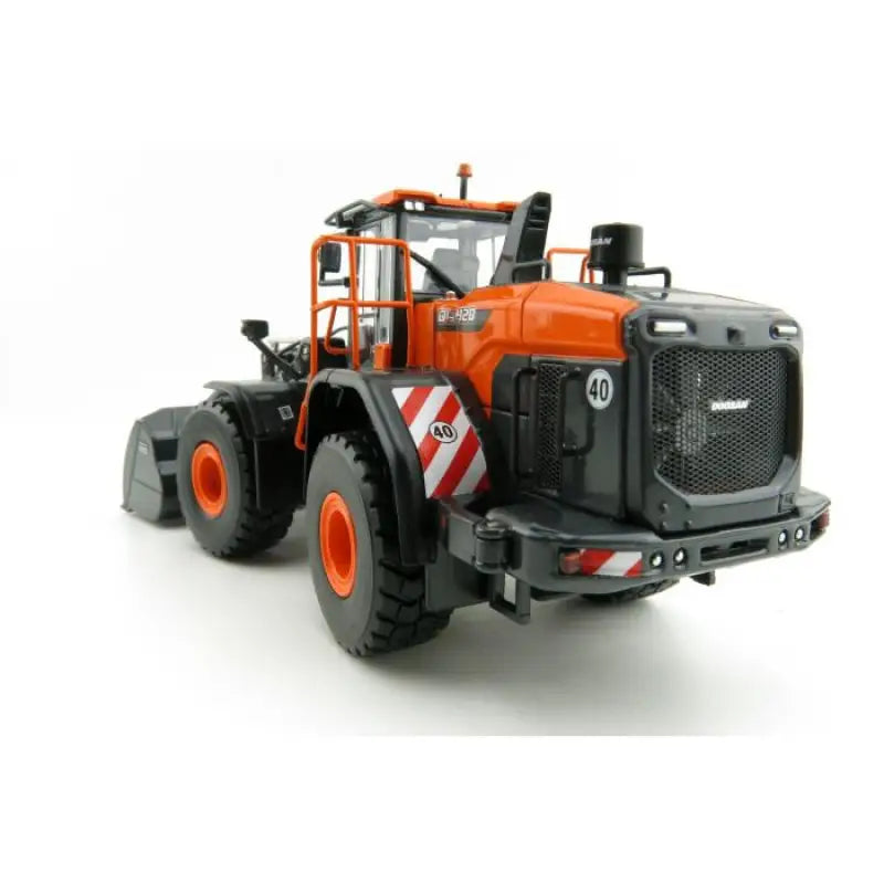 Load image into Gallery viewer, DOOSAN - 1/50 - DL 420-7 LOADER ON TIRES - DIECAST | SCALE
