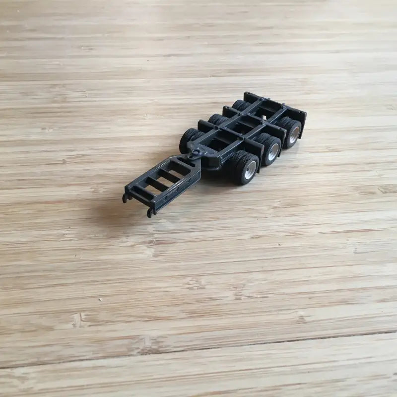 Chargez l'image dans la visionneuse de la galerie, HDG - 1/50 - TRIDEM AXLE BOOSTER / REAR BRIDGE - DIECAST