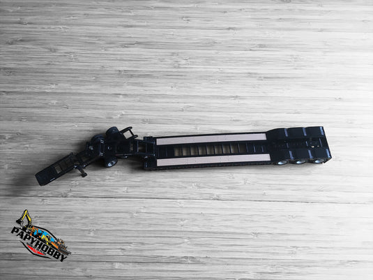 HDG - 1/50 - XL 120 LOW-PROFILE TRAILER AND JEEP WITH WHITE