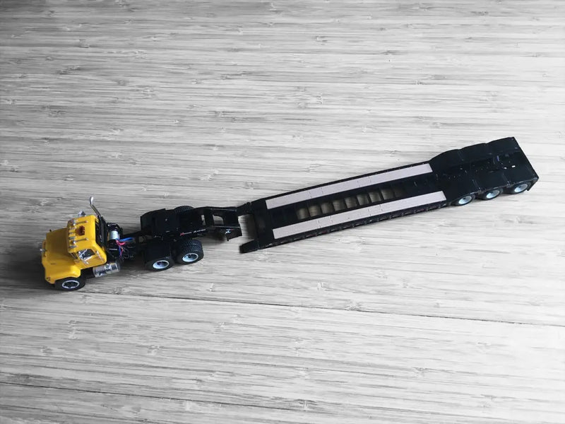 Load image into Gallery viewer, HDG - 1/50 - XL 120 LOW-PROFILE TRAILER - BLACK