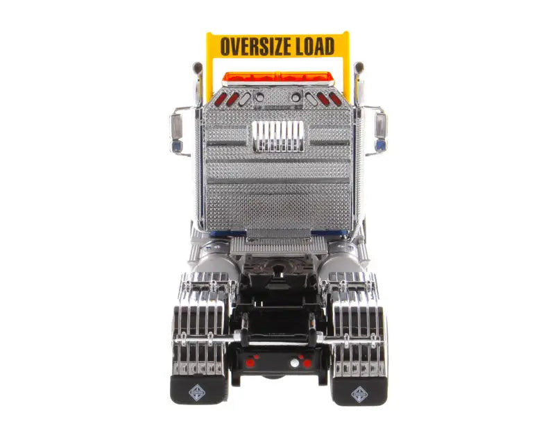 Chargez l'image dans la visionneuse de la galerie, INTERNATIONAL - 1/50 - HX 520 TANDEM TRACTOR - METALLIC