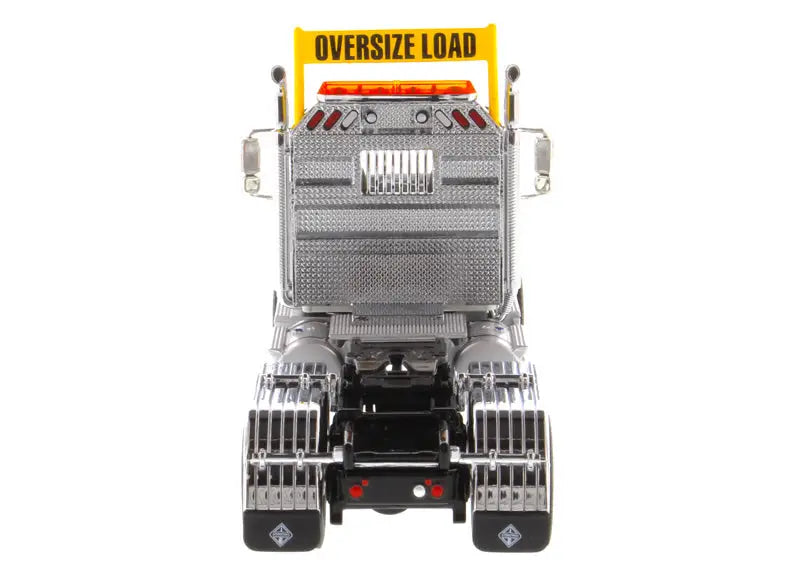 Chargez l'image dans la visionneuse de la galerie, INTERNATIONAL - 1/50 - HX 520 TANDEM TRACTOR - WHITE