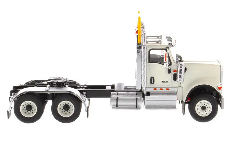 Load image into Gallery viewer, INTERNATIONAL - 1/50 - HX 520 TANDEM TRACTOR - WHITE