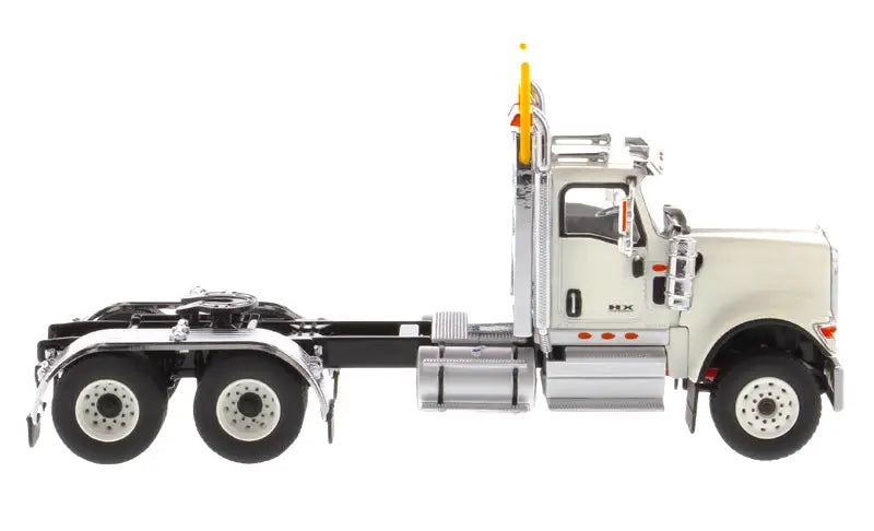 Load image into Gallery viewer, INTERNATIONAL - 1/50 - HX 520 TANDEM TRACTOR - WHITE