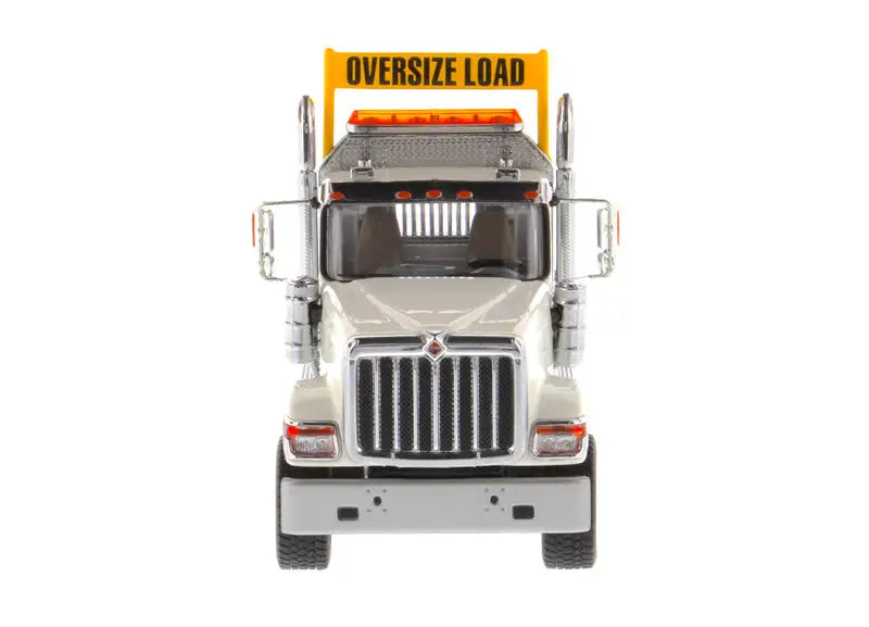 Load image into Gallery viewer, INTERNATIONAL - 1/50 - HX 520 TANDEM TRACTOR - WHITE