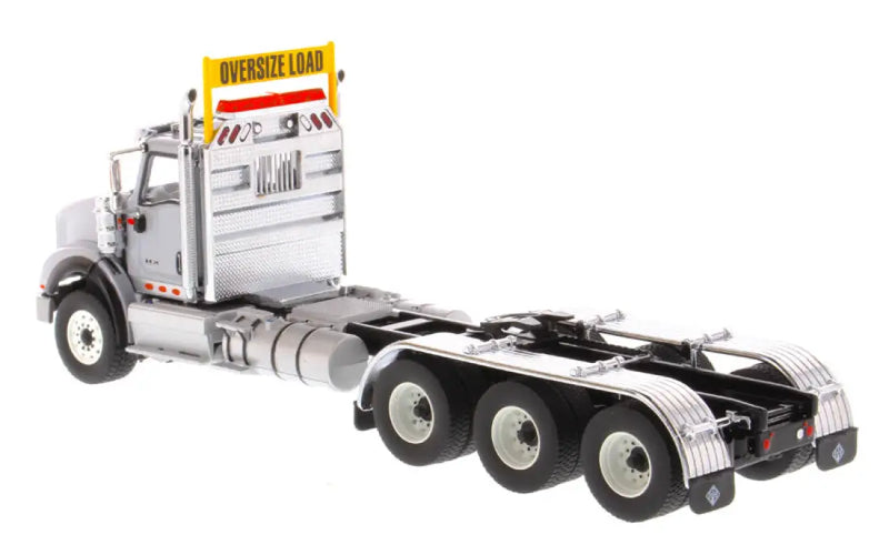 Load image into Gallery viewer, INTERNATIONAL - 1/50 - HX 620 TRIDEM TRACTOR -LIGHT GREY