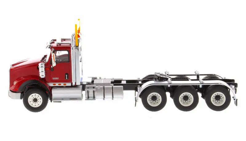 Load image into Gallery viewer, INTERNATIONAL - 1/50 - HX 620 TRIDEM TRACTOR -RED - DIECAST
