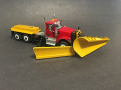 1/50 - International Hx 520 (red) W/ Concrete Block