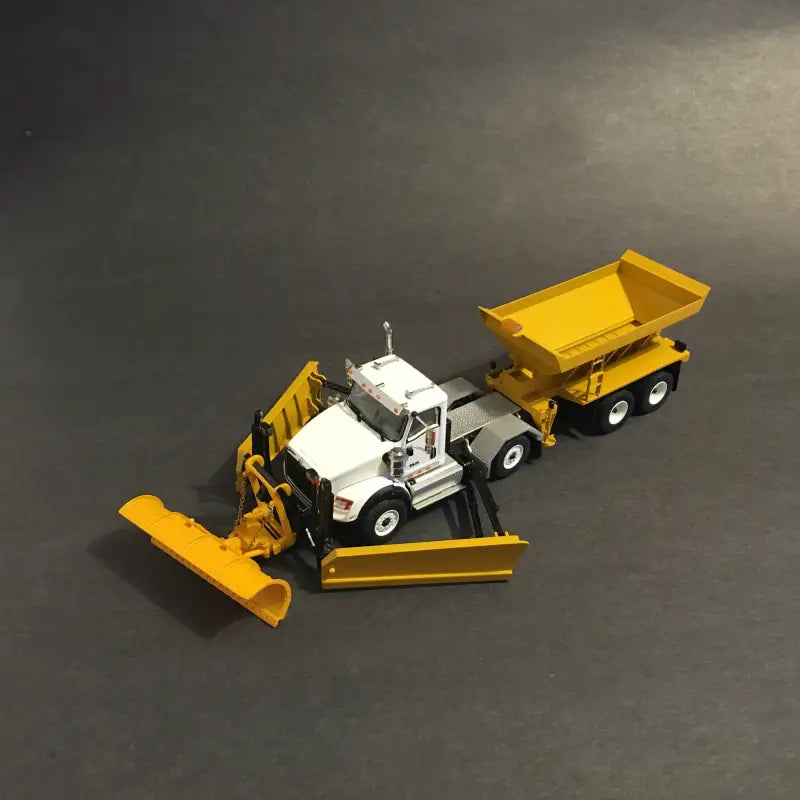 Chargez l'image dans la visionneuse de la galerie, INTERNATIONAL - 1/50 - HX 620 (WHITE) - 12 WHEELS - TWIN