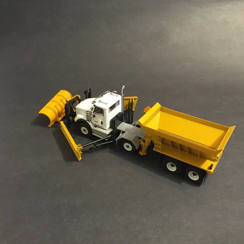 Chargez l'image dans la visionneuse de la galerie, INTERNATIONAL - 1/50 - HX 620 (WHITE) - 12 WHEELS - TWIN