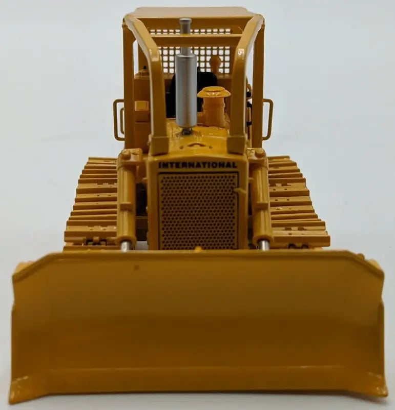 Chargez l'image dans la visionneuse de la galerie, INTERNATIONAL - 1/50 - TD-15 CRAWLER DOZER - DIECAST