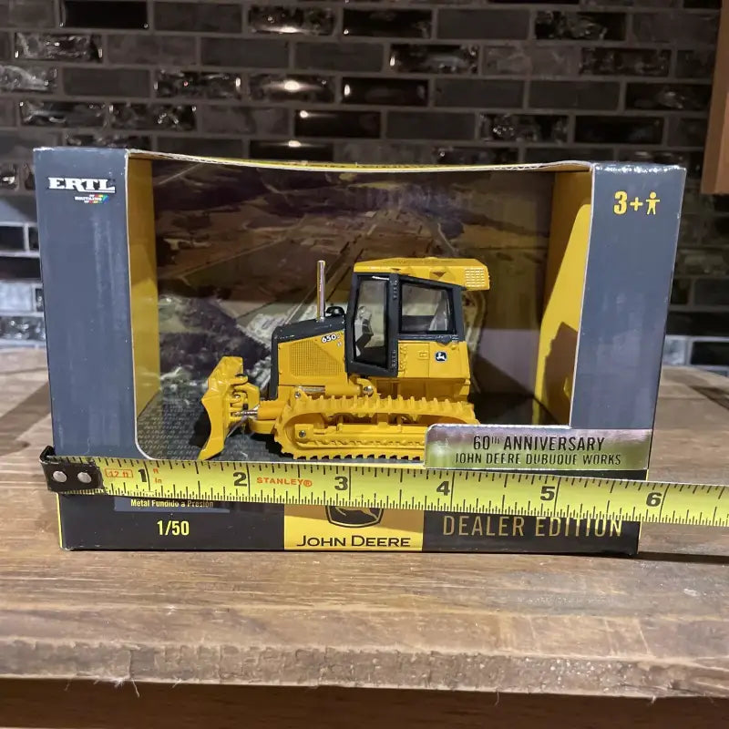 Chargez l'image dans la visionneuse de la galerie, PAPYHOBBY - 1/50 - 650J BULLDOZER - 60TH ANNIVERSARY