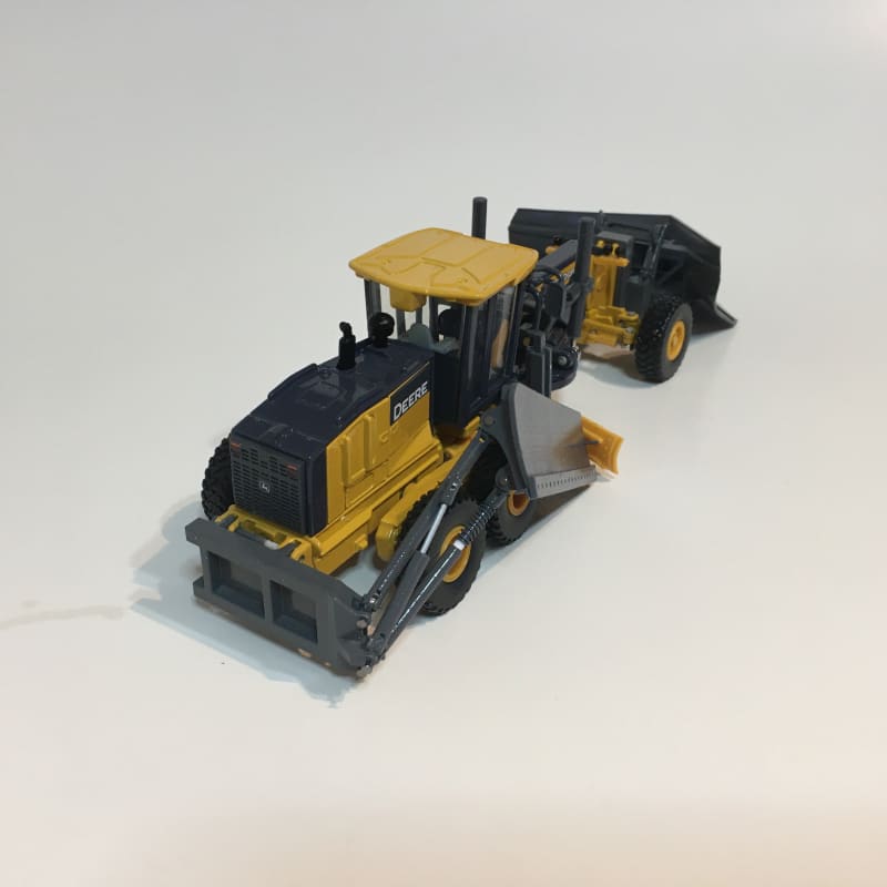 Load image into Gallery viewer, 1/50 - John Deere Grader w/ Plow &amp; Sidewing assembly set
