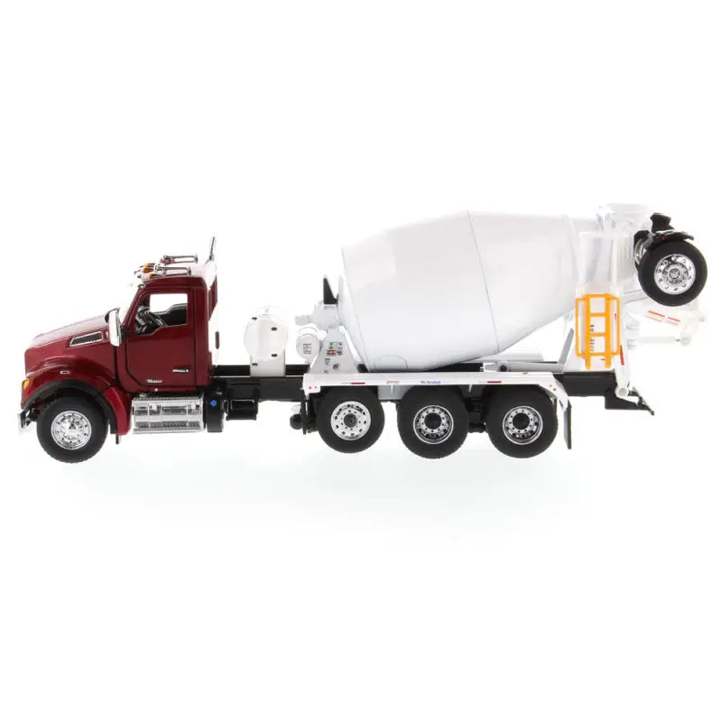 Load image into Gallery viewer, KENWORTH - 1/50 - T880 SBFA DAYCAB WITH MCNEILUS