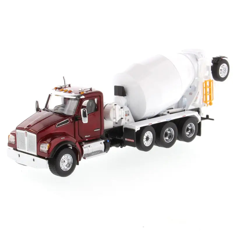 Chargez l'image dans la visionneuse de la galerie, KENWORTH - 1/50 - T880 SBFA DAYCAB WITH MCNEILUS