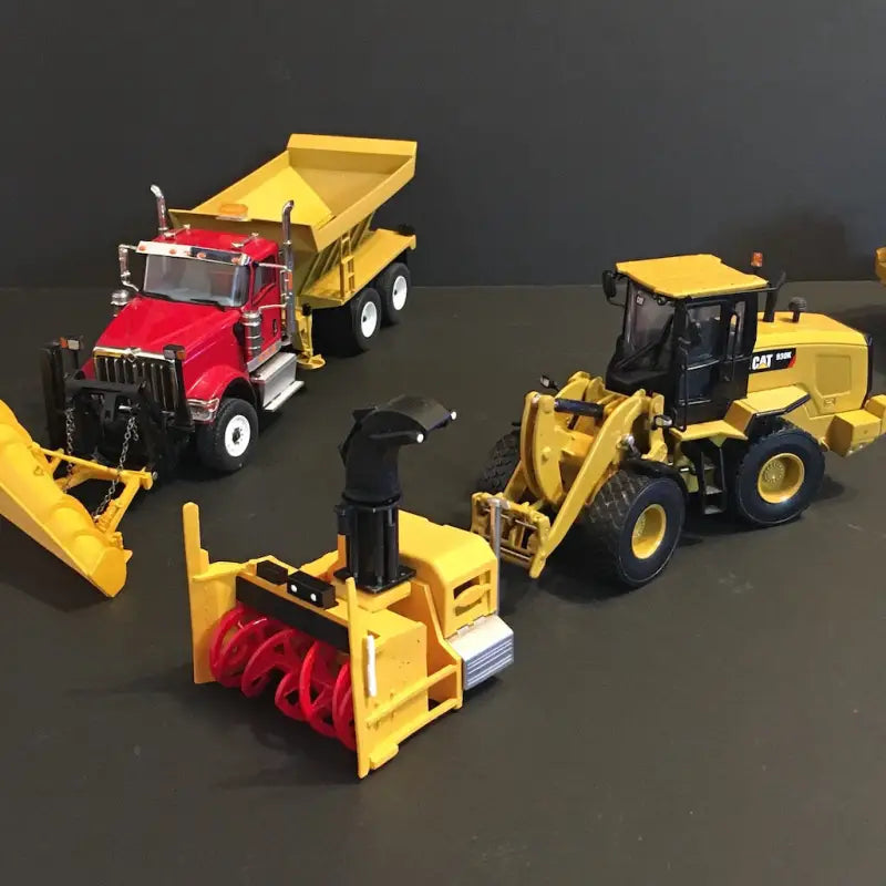Chargez l'image dans la visionneuse de la galerie, LARUE - 1/50 - CAT 930K W/ D55 SNOW BLOWER SET - DIECAST