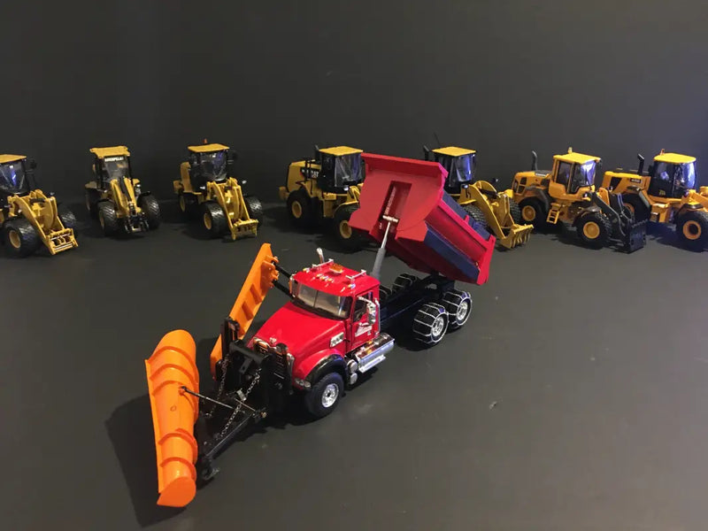 Chargez l'image dans la visionneuse de la galerie, MACK - 1/50 - MACK GRANITE (RED) 10 WHEELERS SNOW & REAR
