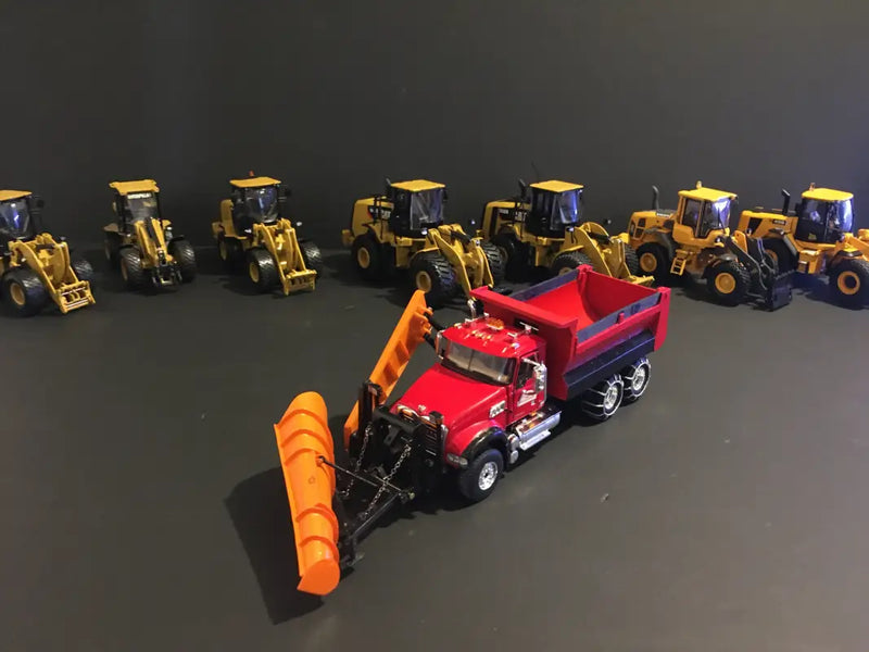 Chargez l'image dans la visionneuse de la galerie, MACK - 1/50 - MACK GRANITE (RED) 10 WHEELERS SNOW & REAR