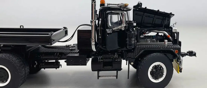 Chargez l'image dans la visionneuse de la galerie, MACK - 1/50 - MACK RD800 TANDEM AXLE TRACTOR WITH BALLAST