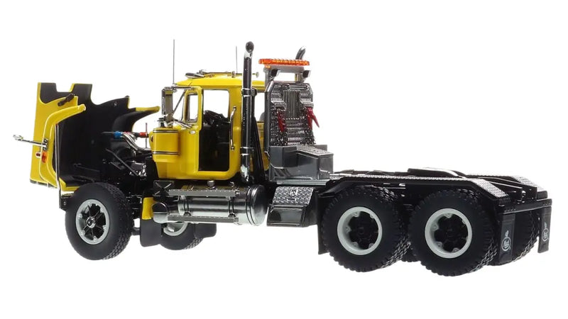 Load image into Gallery viewer, MACK - 1/50 - SUPERLINER HEAVY SPEC TANDEM AXLE TRACTOR